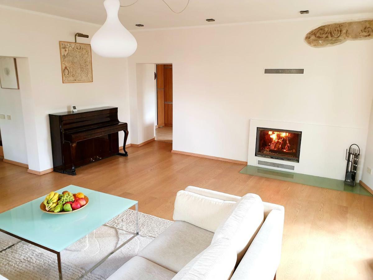 Exceptional Uzupis Bridge 3 bedroom apartment VNO Buitenkant foto